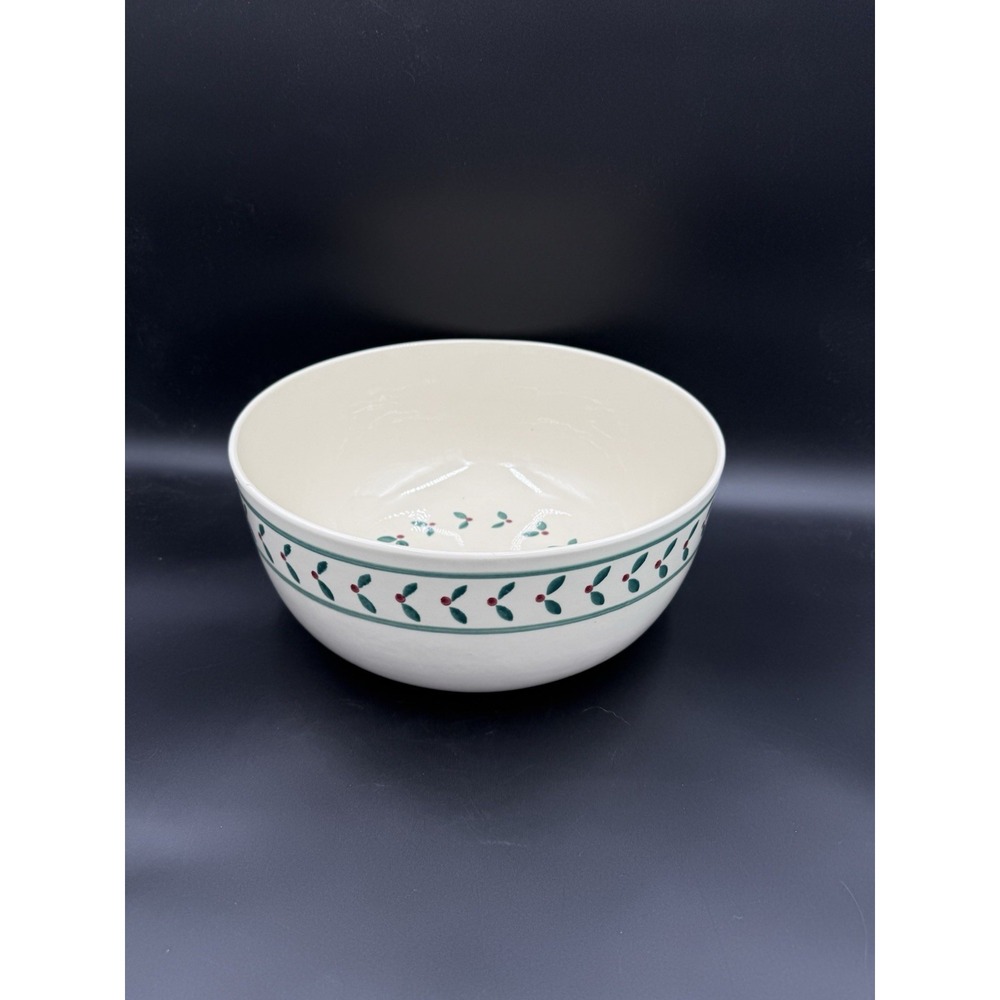 Rare 1990 HARTSTONE Pottery HOLLY BERRY Christmas Mixing Bowl 12.5" ~ USA